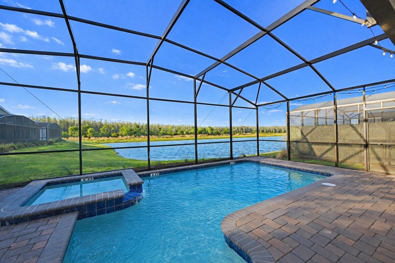 STOREY LAKE - Residential