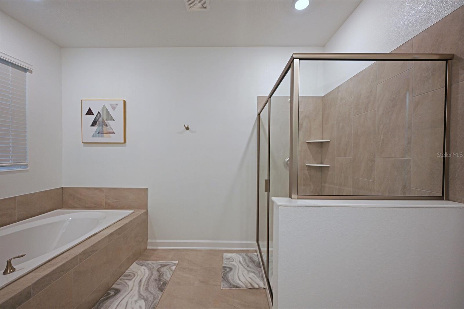 STOREY LAKE - Residential