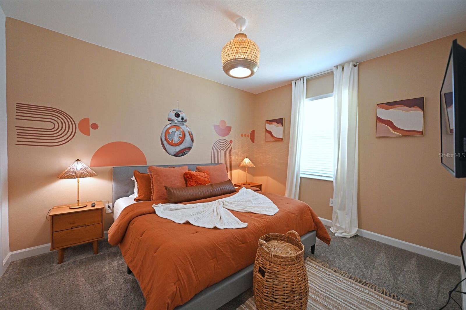 STOREY LAKE - Residential