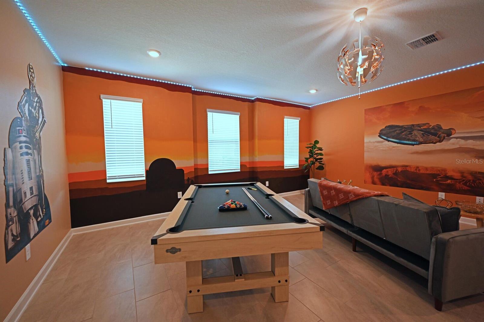 STOREY LAKE - Residential