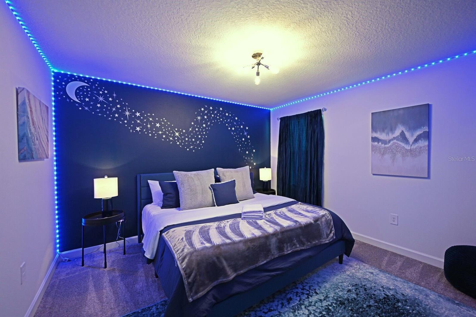 STOREY LAKE - Residential