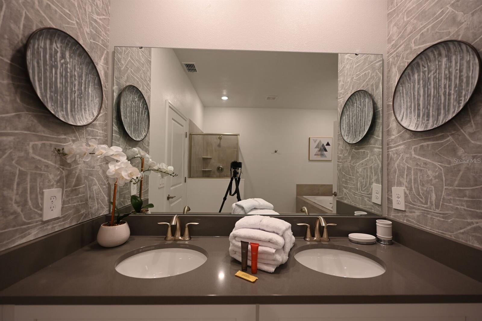 STOREY LAKE - Residential