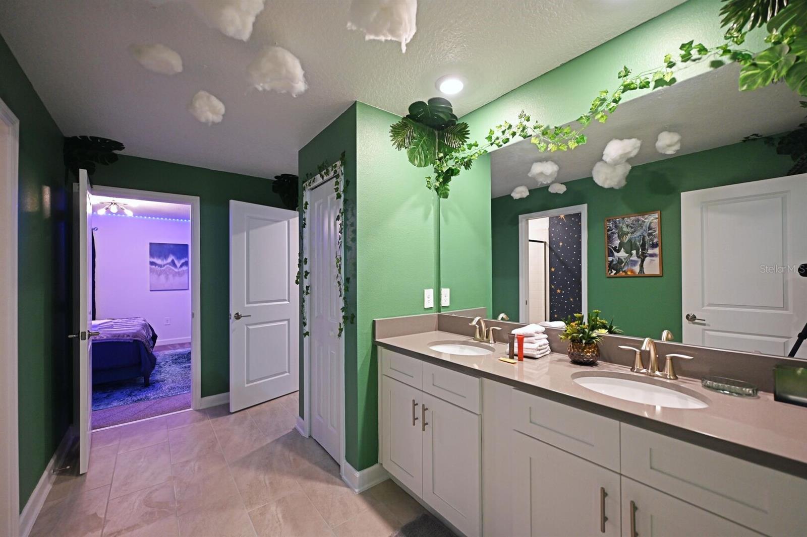 STOREY LAKE - Residential