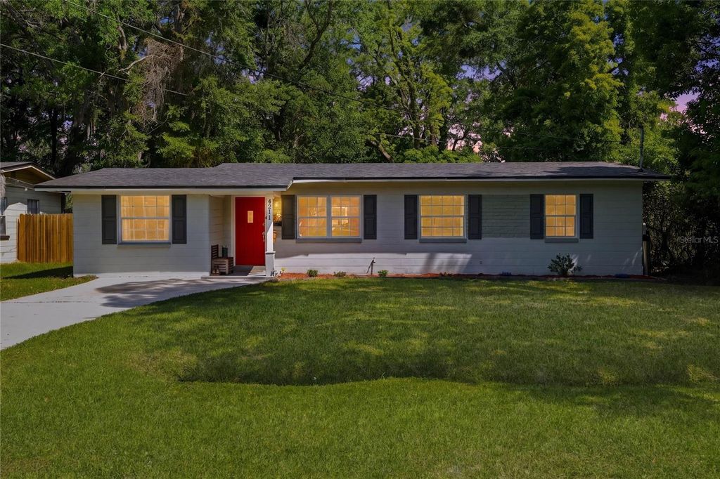 Photo of 5211 Glenwood Avenue, Jacksonville, FL 32205 (MLS # FC317962)