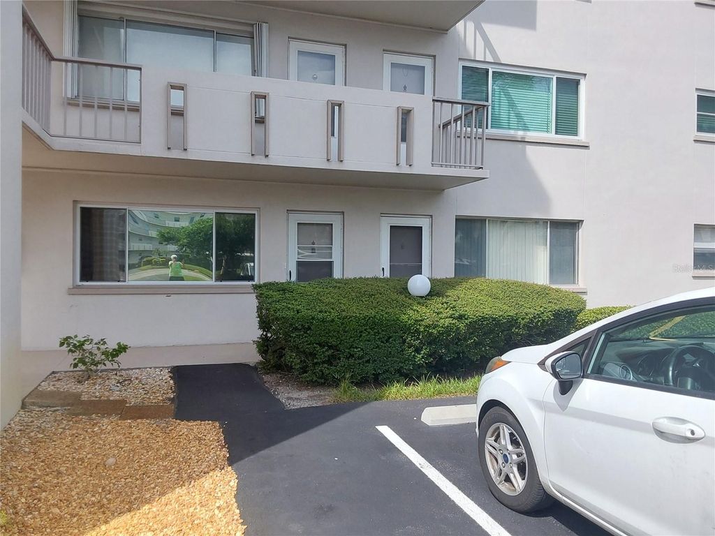 Photo of 4210 Ironwood Circle #107J, Bradenton, FL 34209 (MLS # A4663337)
