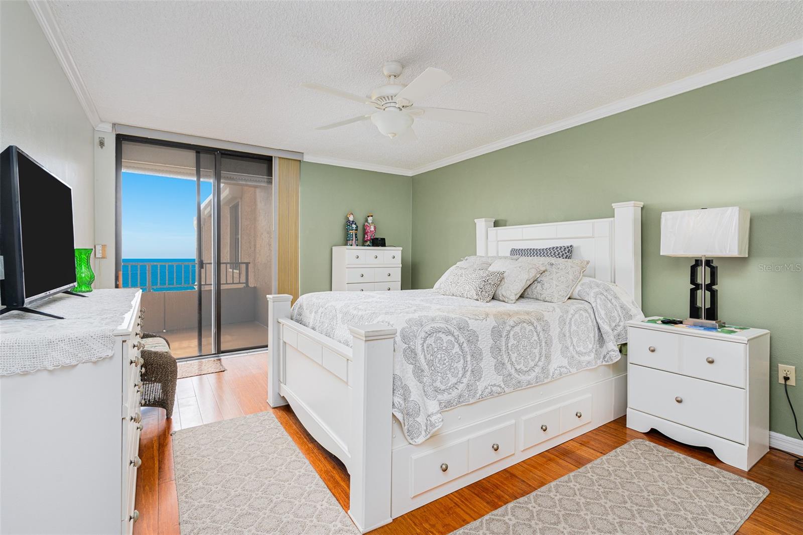 FAIRWIND SHORES CONDO - Residential
