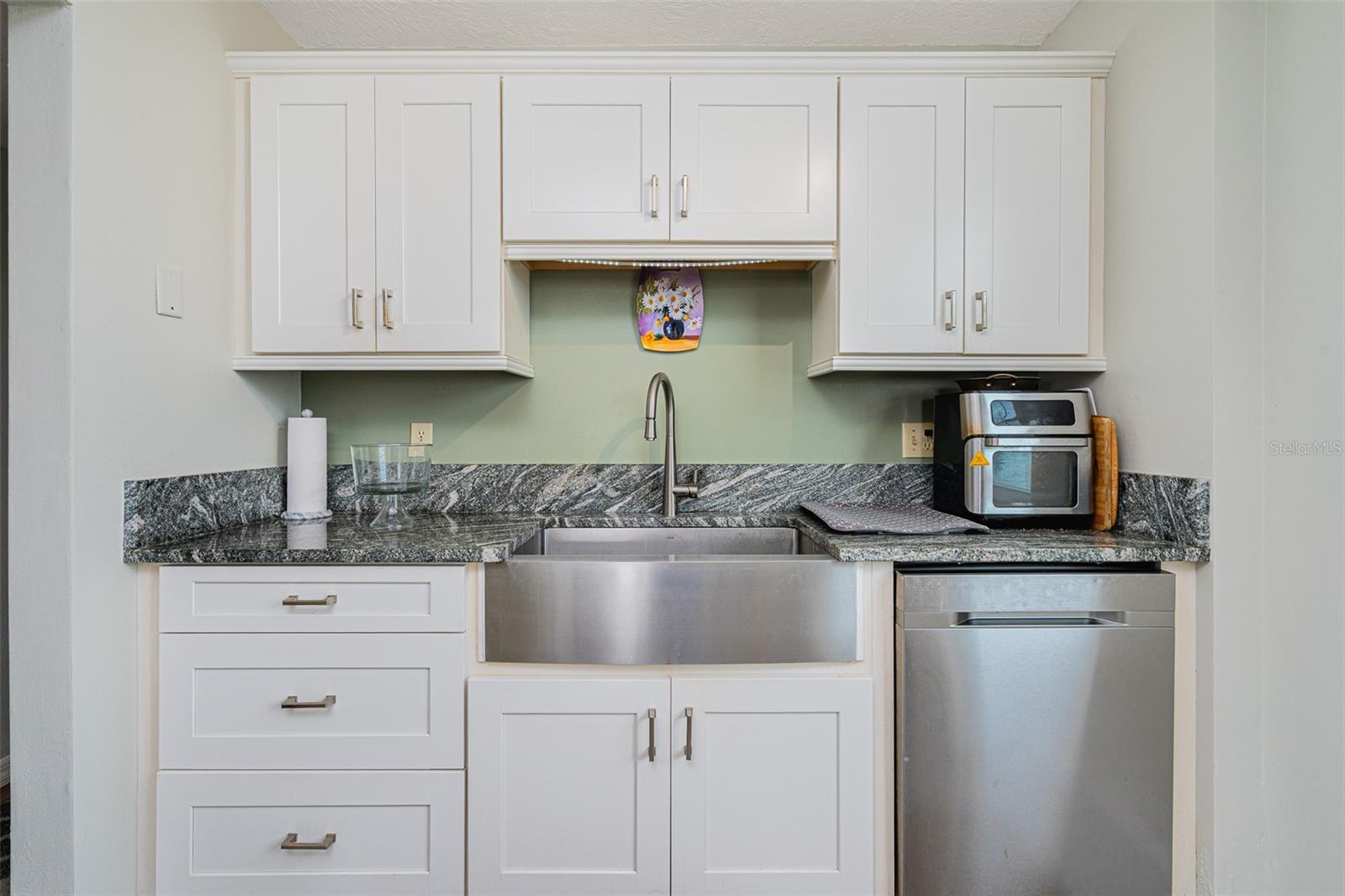 FAIRWIND SHORES CONDO - Residential