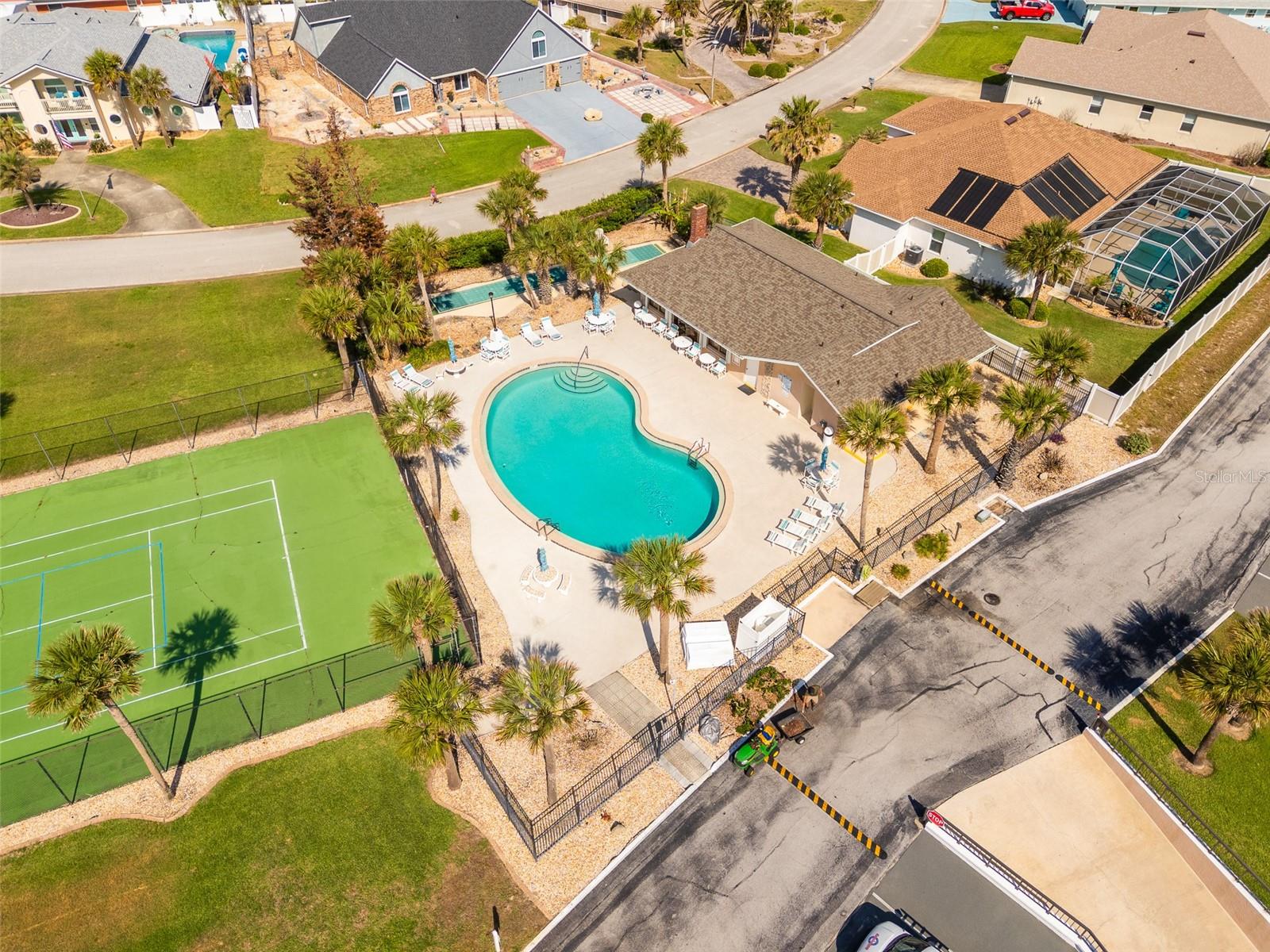 FAIRWIND SHORES CONDO - Residential