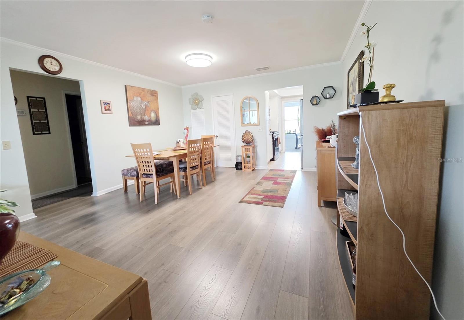 TOWN APTS CONDO - Residential