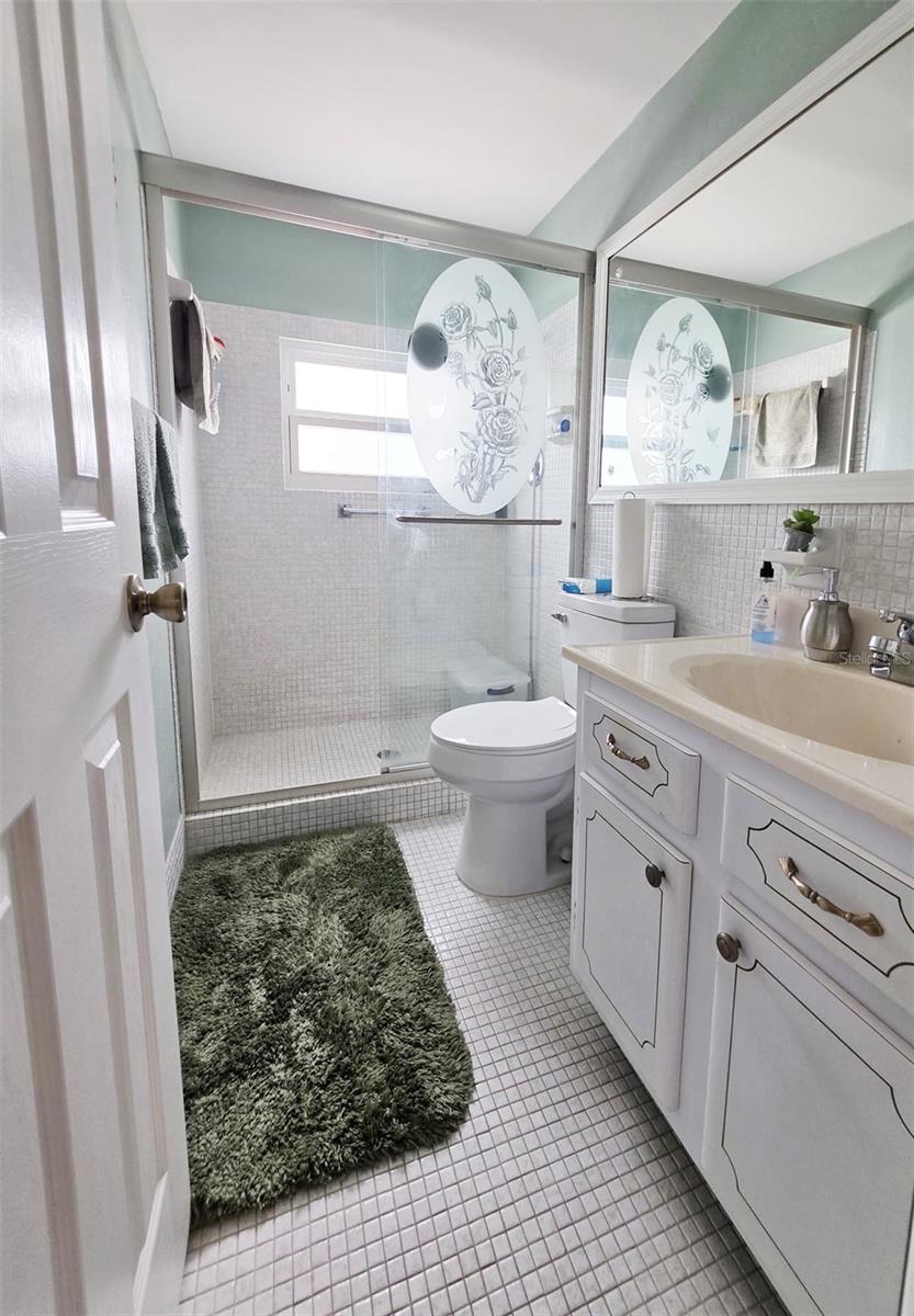 TOWN APTS CONDO - Residential