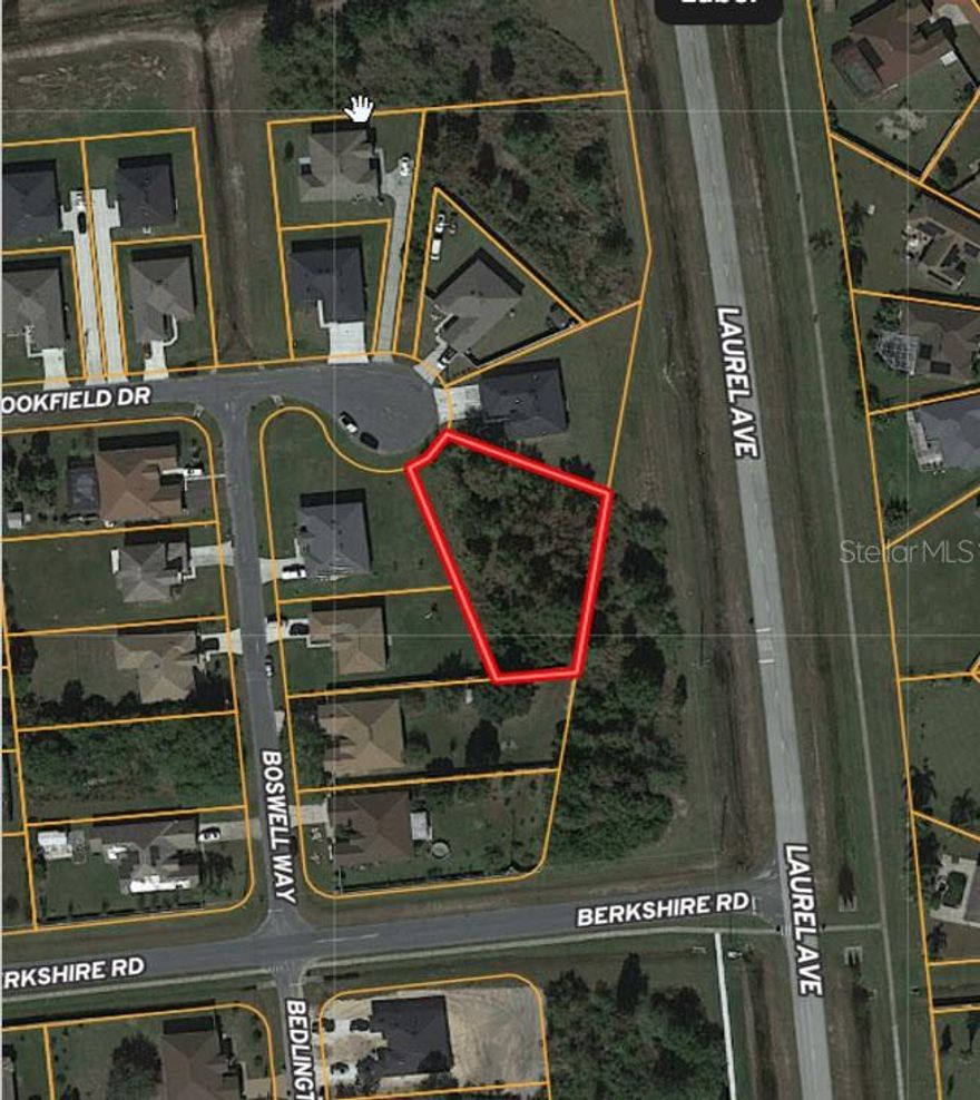 A fantastic opportunity to build your dream home on this BEAUTIFUL oversized cul de sac lot in Osceola County.  This is, by far, the largest lot in the neighborhood offering the opportunity to be close to everything you need while surrounding yourself with privacy.  There are no rear neighbors either and ample green space at the rea of the lot giving the feel of an even much larger parcel.   The Poinciana community has community pool, Club House, Recreation Center, football, soccer, tennis courts, racket ball courts, baseball, softball, fitness trails, parks, dog parks and lakes for fishing. Near shopping centers, restaurants, medical offices, and the new Hospital, Banks, bus lines, Valencia College. Very close to Disney's parks and all the attractions.