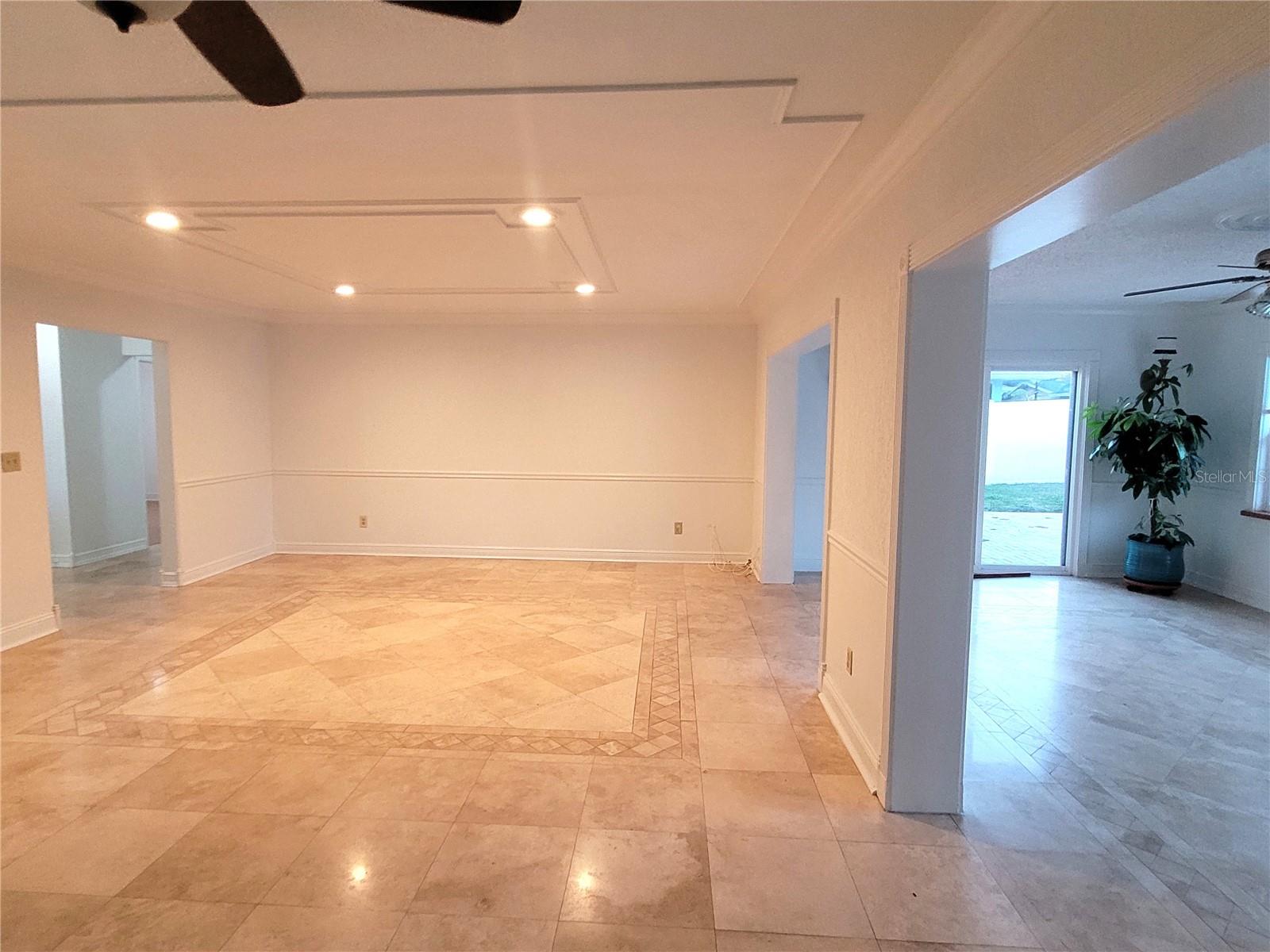 BELLEAIR MANOR - Residential Lease