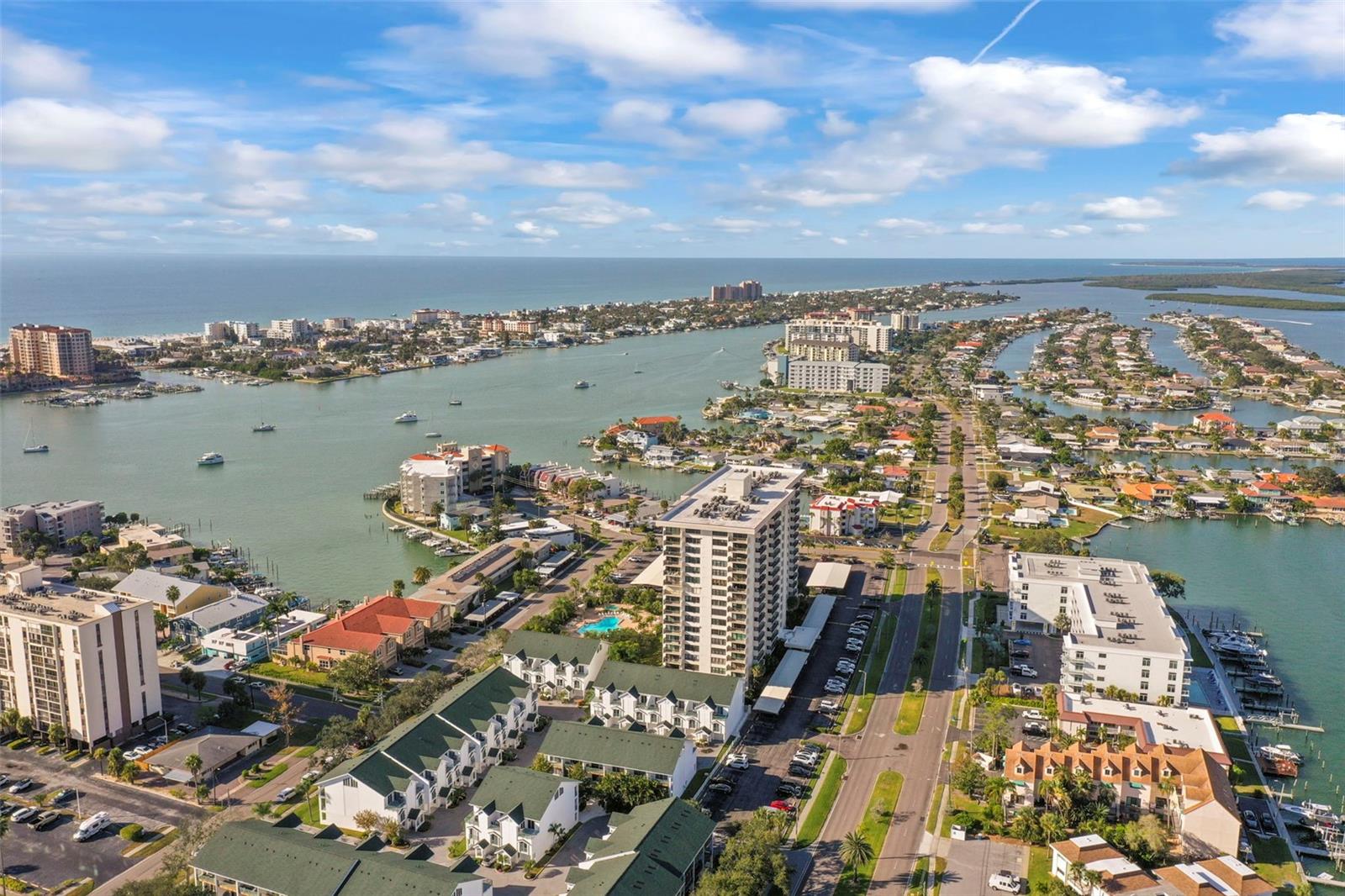 STARBOARD TOWER - Residential