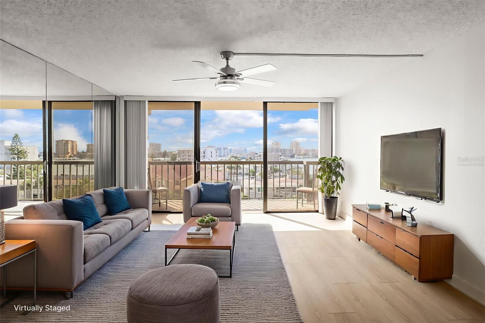 STARBOARD TOWER - Residential