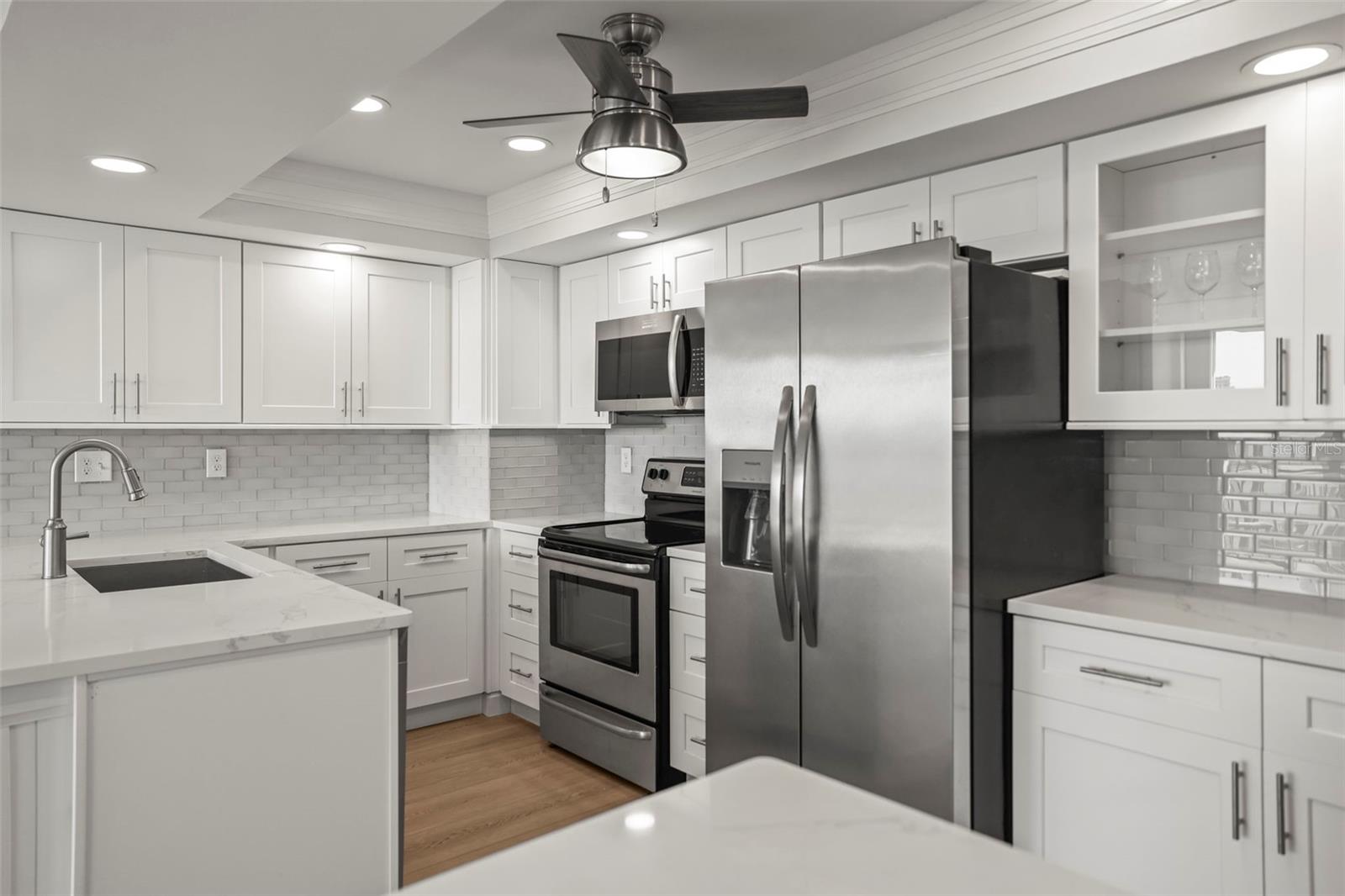 STARBOARD TOWER - Residential