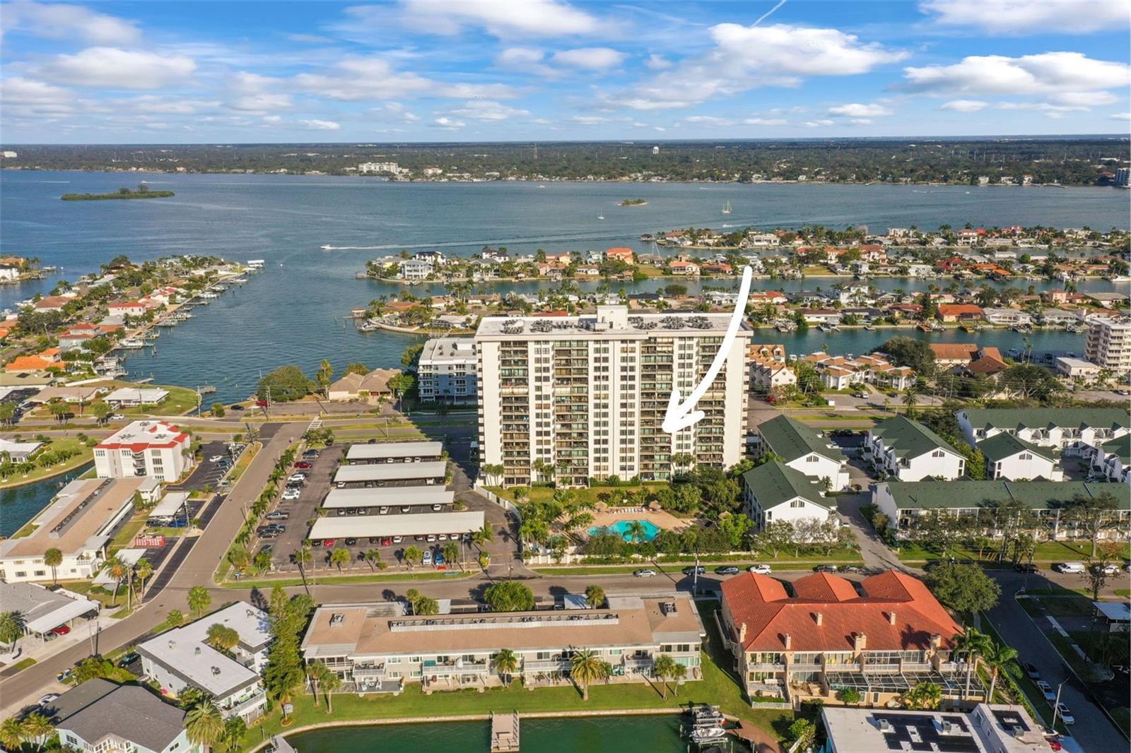 STARBOARD TOWER - Residential