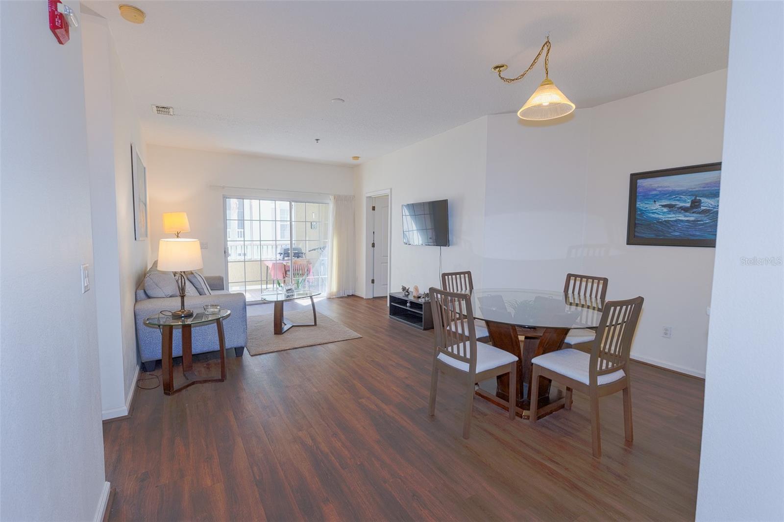 SUMMERGATE CONDO PH 4 OR 6357/3553 UNIT4213 - Residential