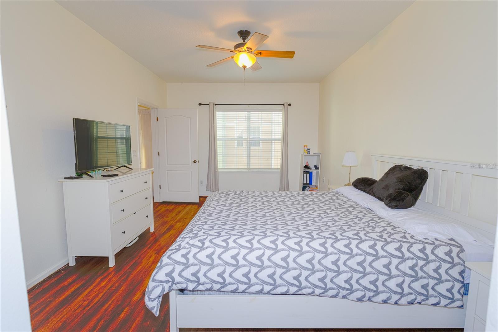 SUMMERGATE CONDO PH 4 OR 6357/3553 UNIT4213 - Residential