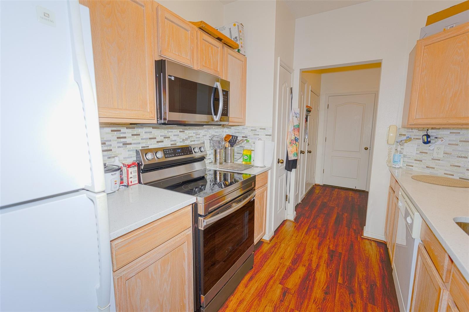 SUMMERGATE CONDO PH 4 OR 6357/3553 UNIT4213 - Residential
