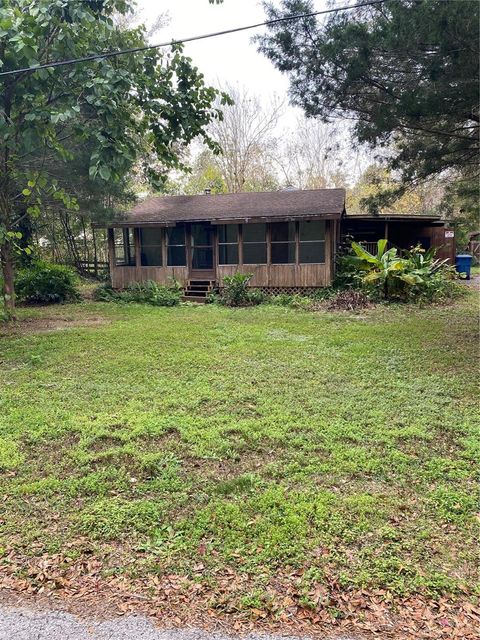 A home in BROOKSVILLE