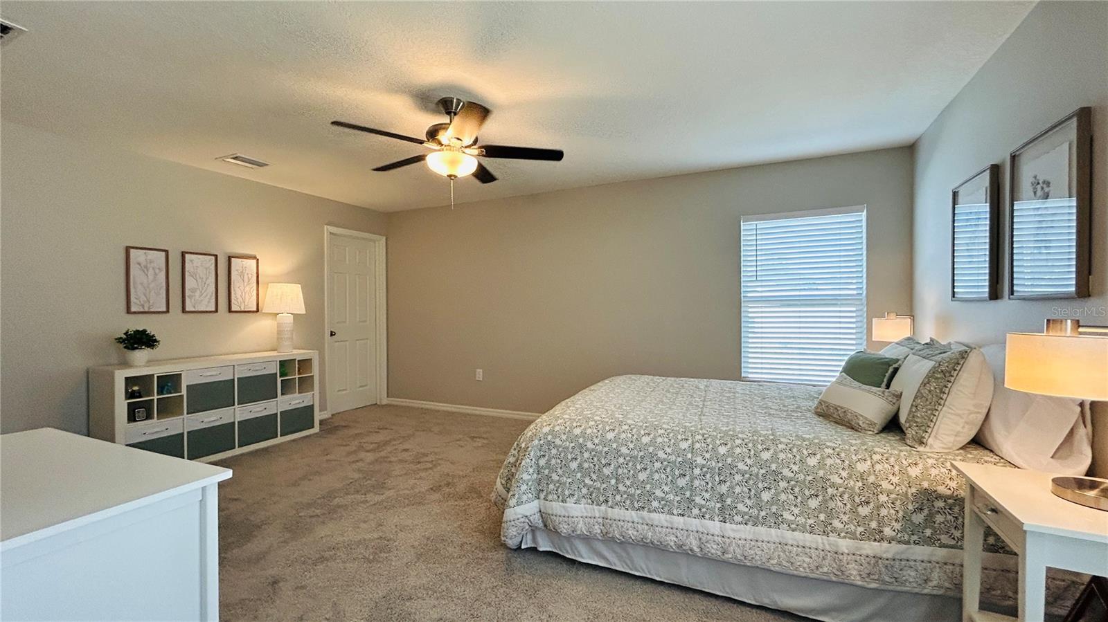 WILLIAMS POINTE - Residential