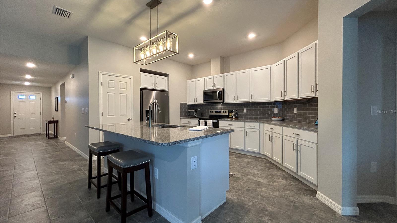 WILLIAMS POINTE - Residential