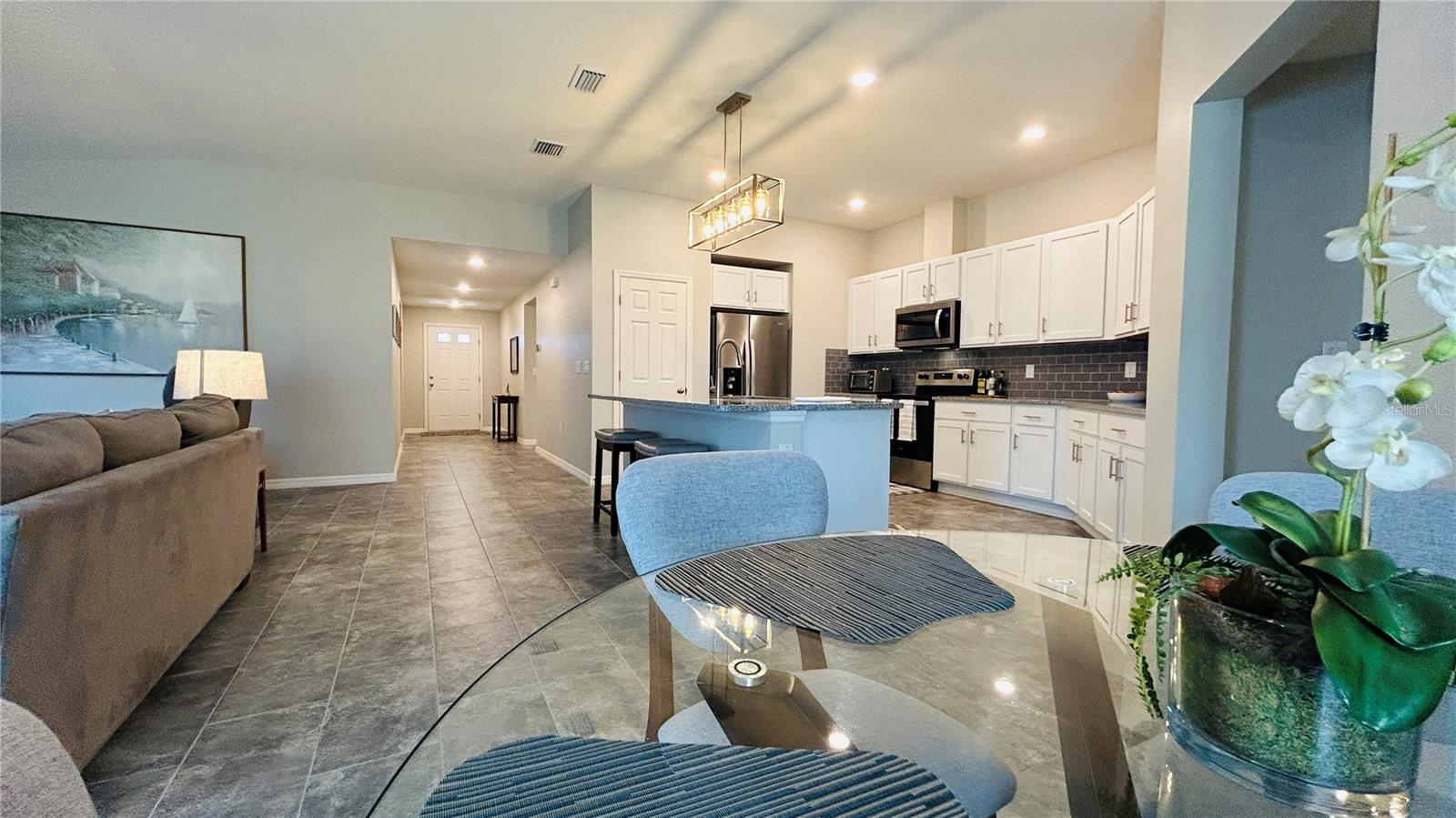 WILLIAMS POINTE - Residential