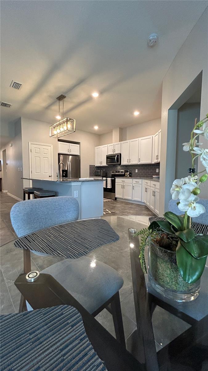 WILLIAMS POINTE - Residential