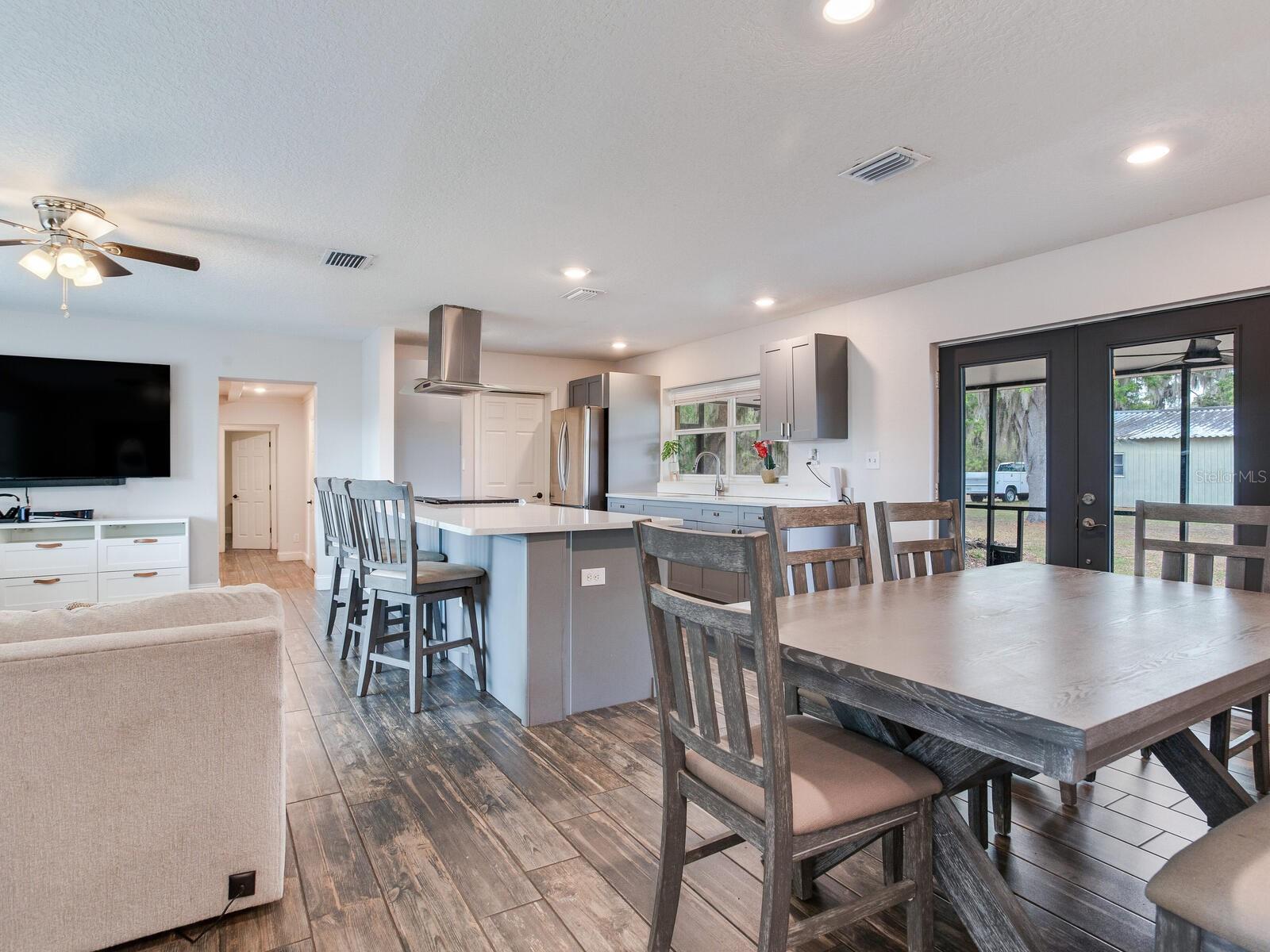 UNPLATTED - Residential