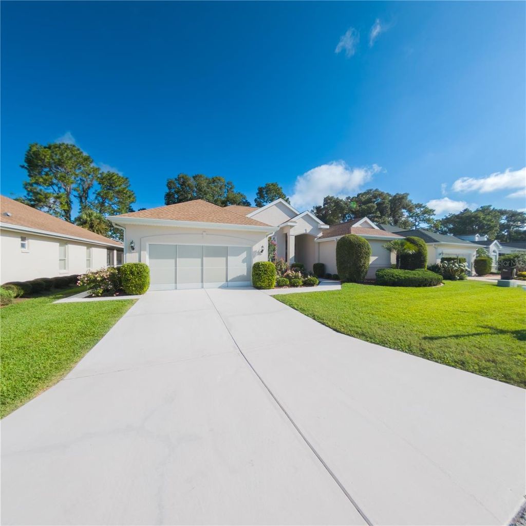 Photo of 6707 SW 113th Place, Ocala, FL 34476 (MLS # OM707430)