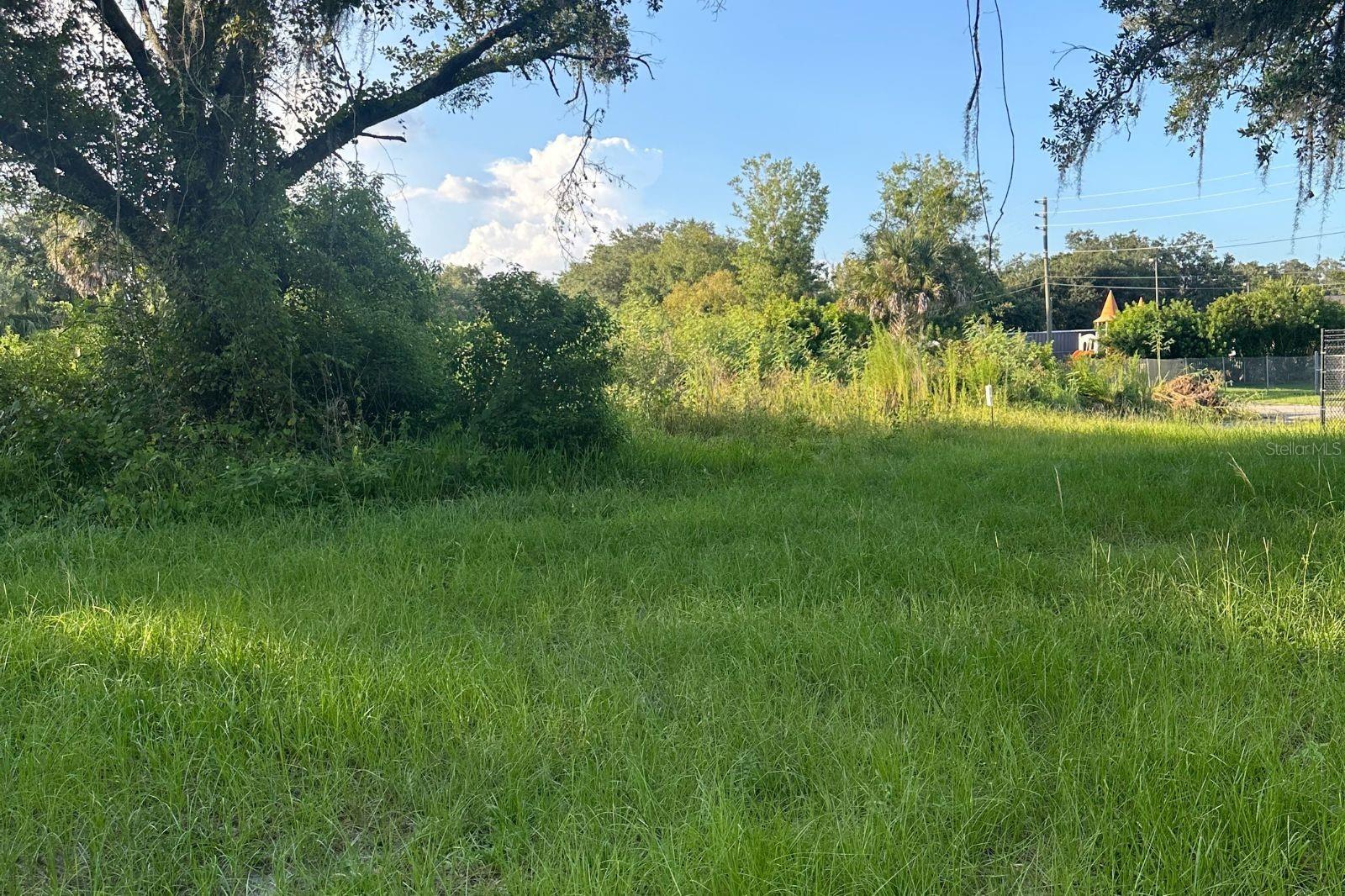 GLEN JAC OAKS - Land