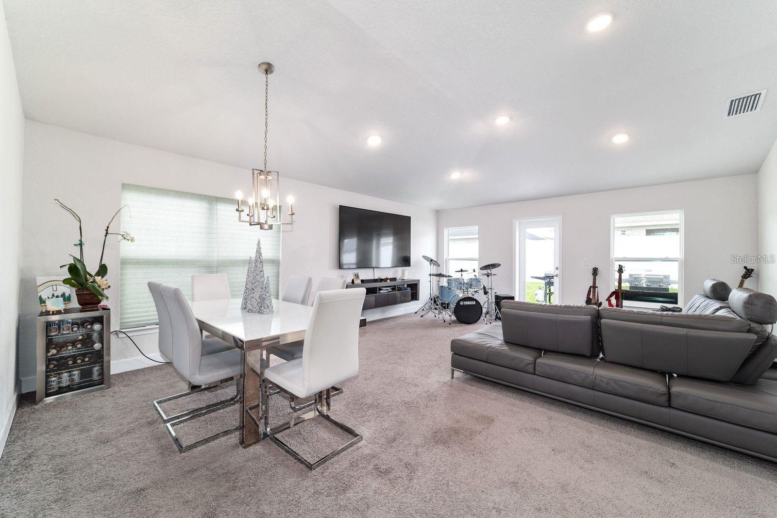 ST JAMES PARK - Residential