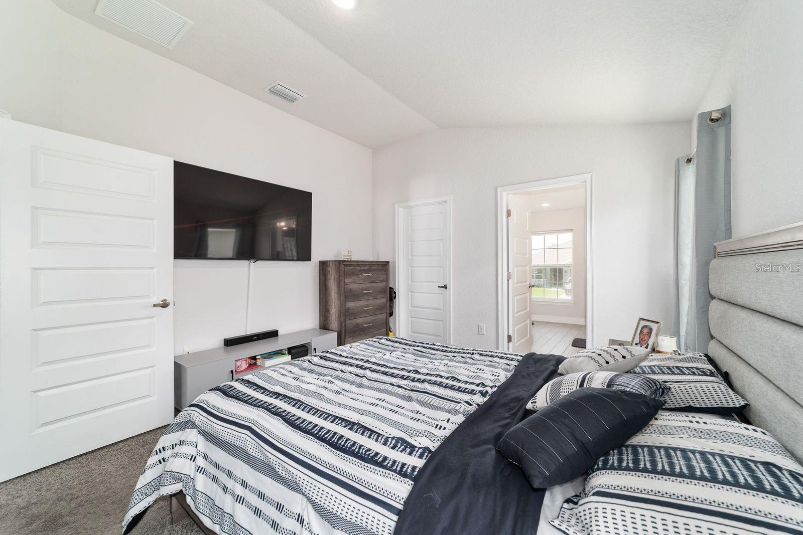 ST JAMES PARK - Residential