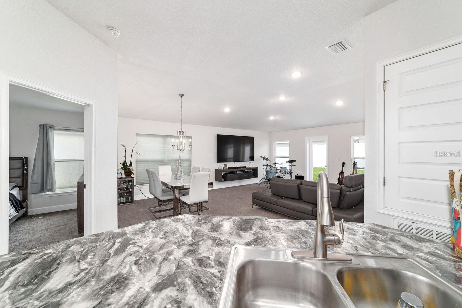 ST JAMES PARK - Residential