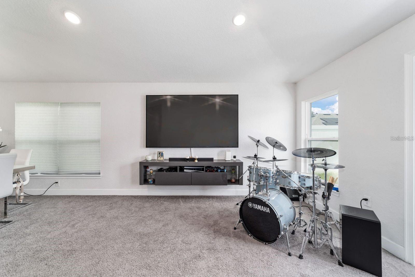 ST JAMES PARK - Residential