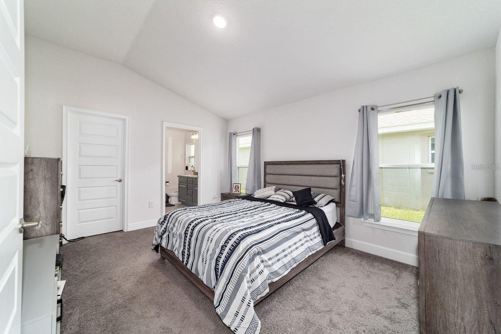 ST JAMES PARK - Residential