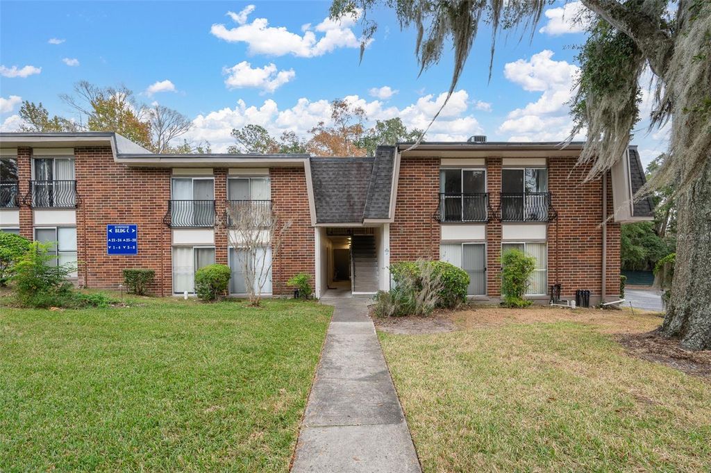 Photo of 1700 SW 16th Court #C25, Gainesville, FL 32608 (MLS # GC535603)