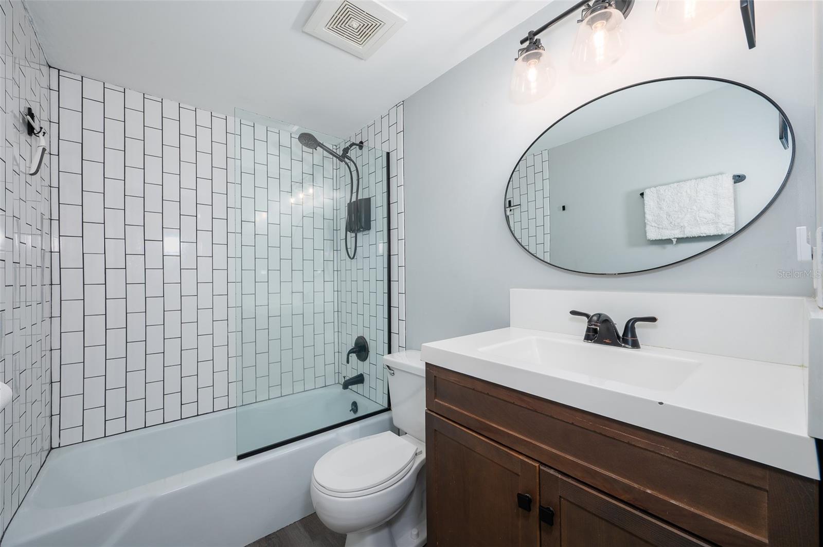 SUMMIT HOUSE - Residential