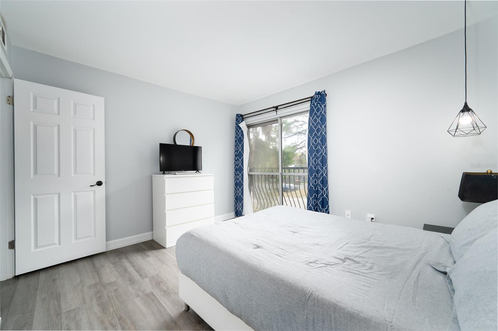 SUMMIT HOUSE - Residential