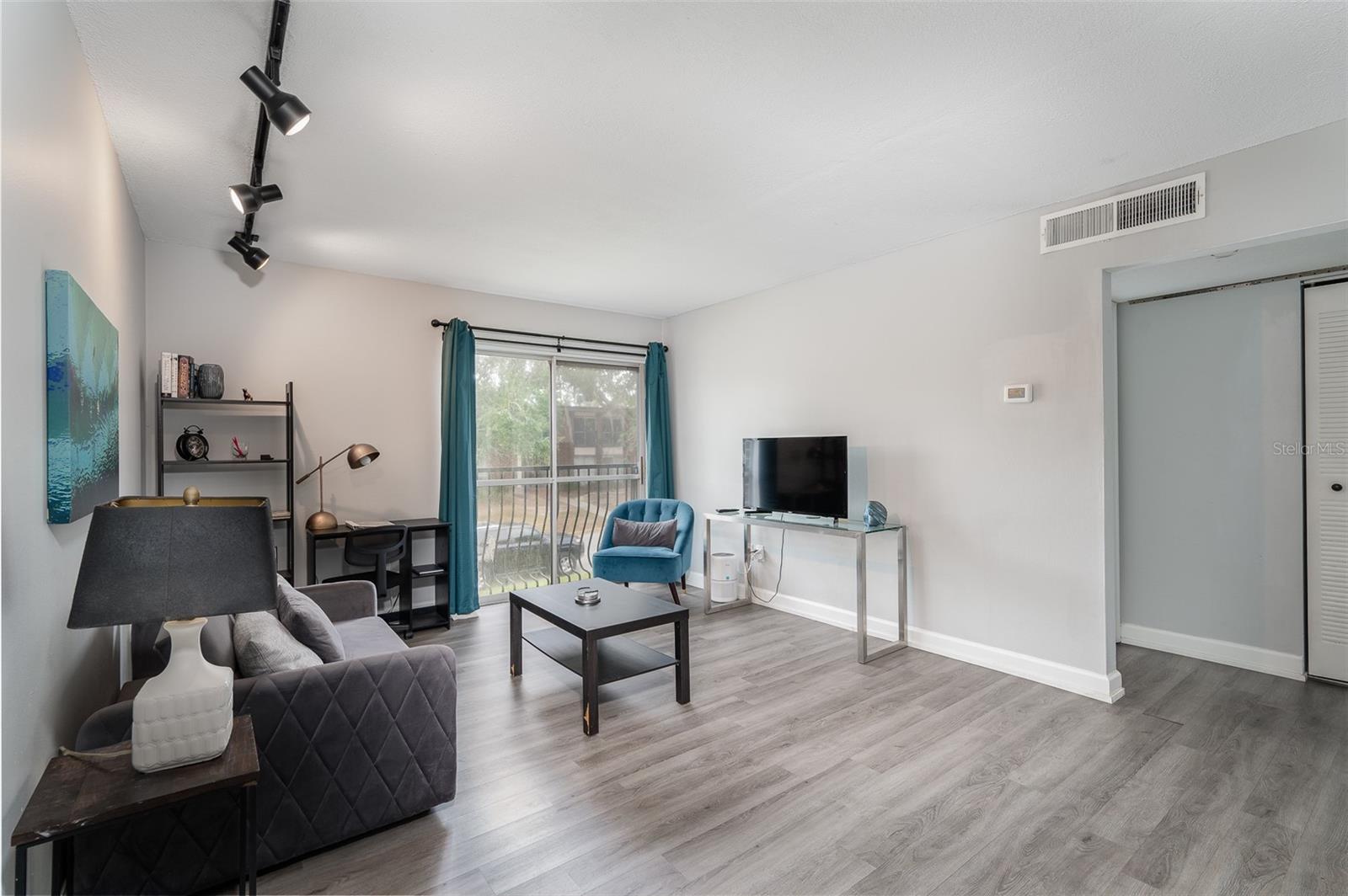 1700 SW 16TH COURT C25