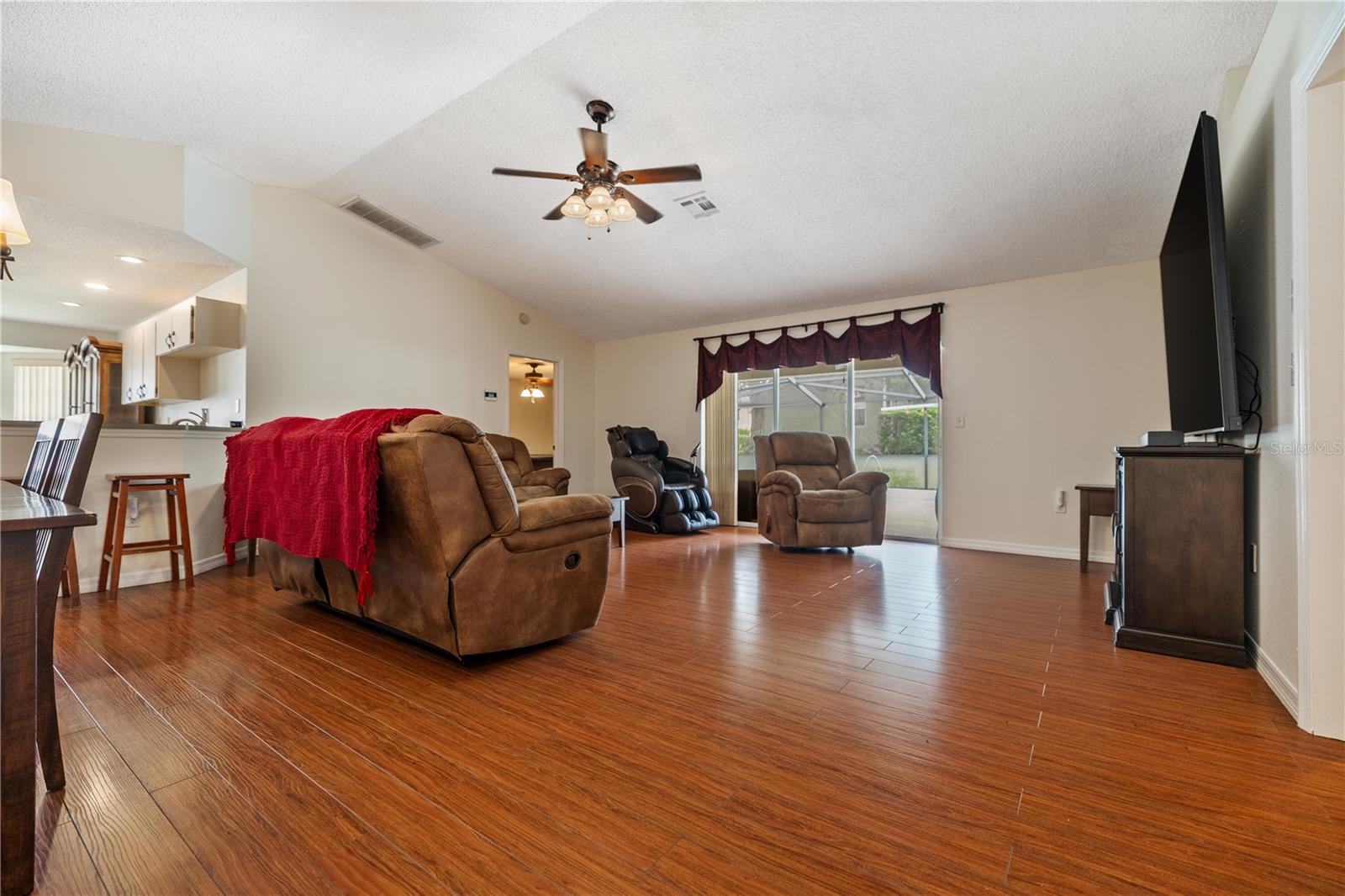 406 PALA WAY