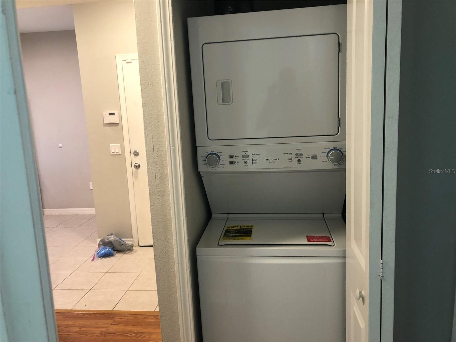 VILLAGES OF BLOOMINGDALE CONDO - Residential Lease