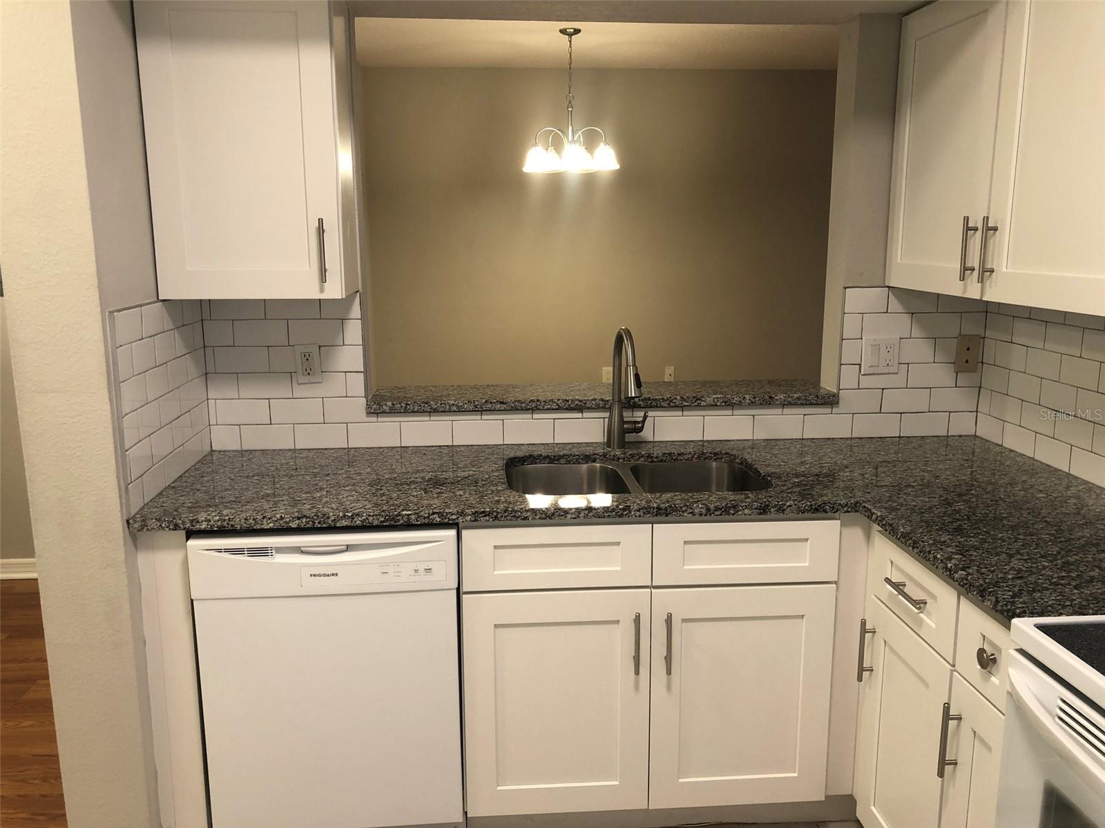 VILLAGES OF BLOOMINGDALE CONDO - Residential Lease