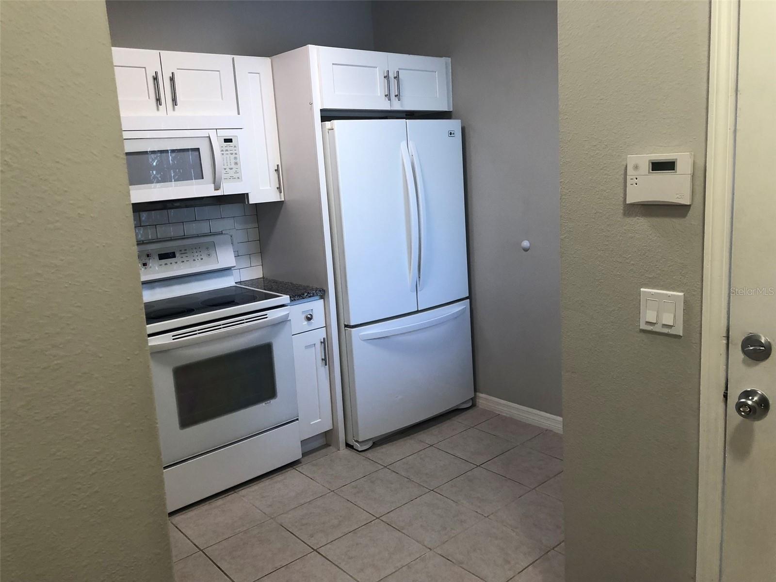 VILLAGES OF BLOOMINGDALE CONDO - Residential Lease