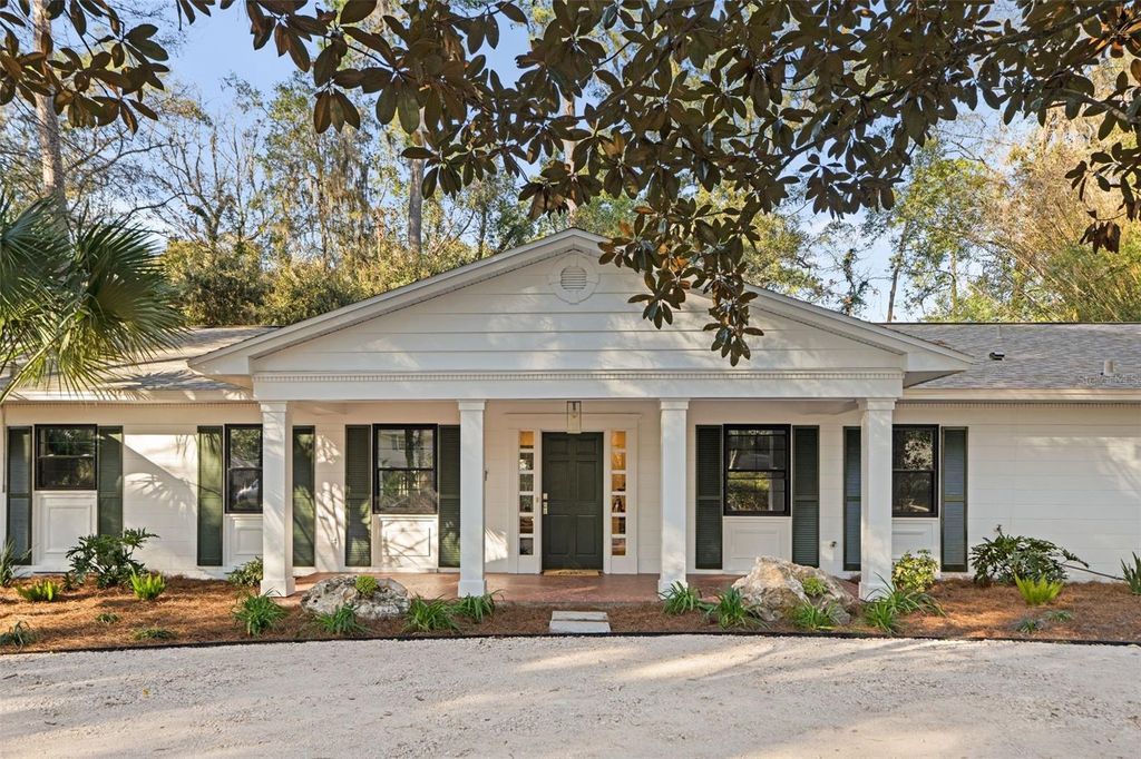 Photo of 3328 NW 18th Avenue, Gainesville, FL 32605 (MLS # GC537182)