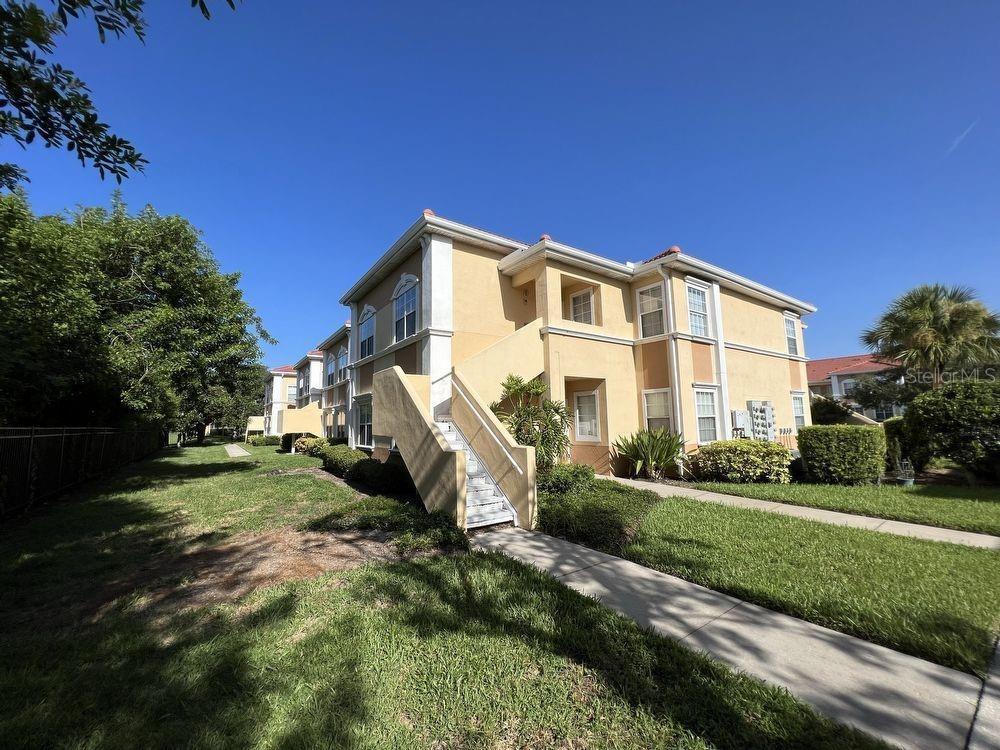 VILLAGIO - Residential Lease