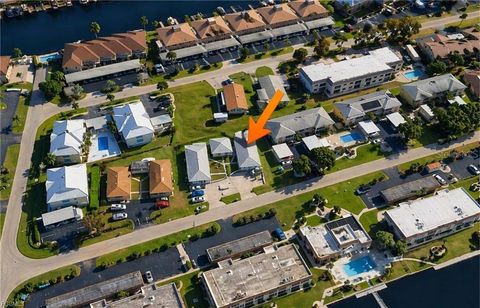 Photo of 4015 SE 19th Avenue #5-9, Cape Coral, FL 33904 (MLS # A4693375)