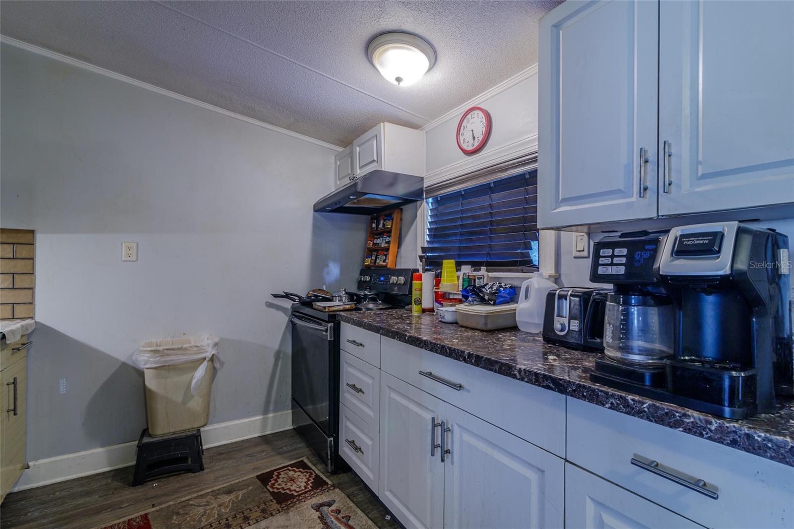 BELLEVIEW HILLS ESTATE - Residential