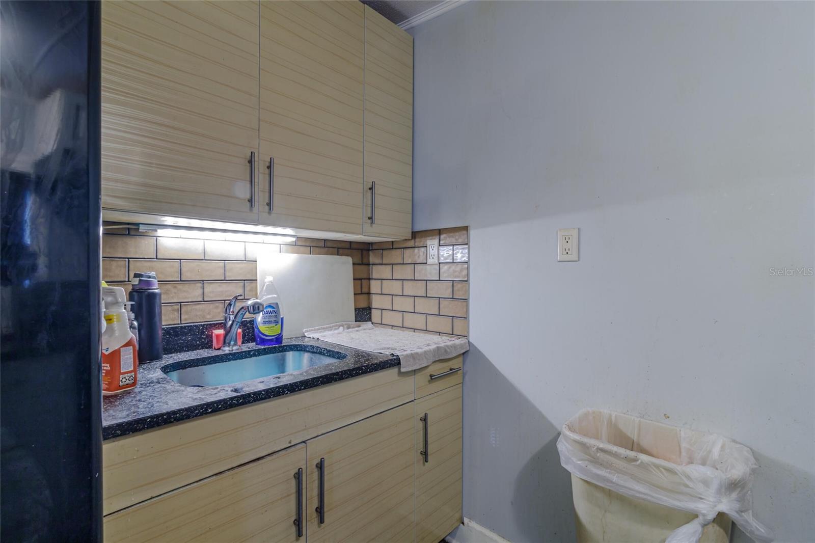 BELLEVIEW HILLS ESTATE - Residential