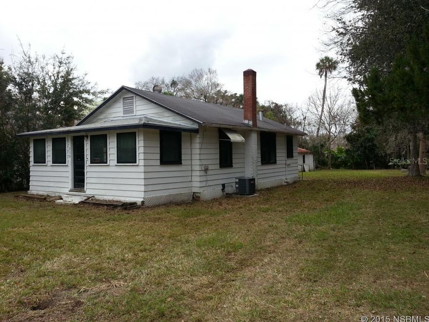 Bank Owned "Sold As Is" This 2 bedroom 1 bath has a lot of charm to be desired.  Open living room, screened front porch and plenty of room to park a boat or RV.   Property is nestled on a dead end road with newer homes surrounding. ALL INFORMATION RECORDED IN THE MLS INTENDED TO BE ACCURATE BUT CANNOT BE GUARANTEED. ;Water: City